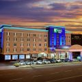 Holiday Inn Express & Suites Knoxville West – Papermill Dr