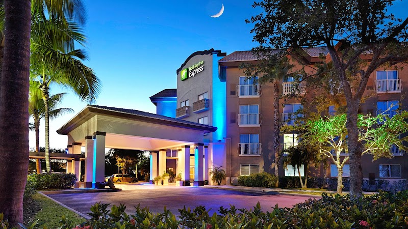 Holiday Inn Express & Suites Naples Downtown in Naples, Florida, United States