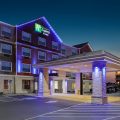 Holiday Inn Express & Suites Seaside-Convention Center