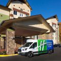 Holiday Inn Express & Suites Seattle South – Tukwila