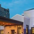 Holiday Inn Express & Suites Springfield