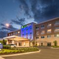 Holiday Inn Express & Suites Tampa North – Wesley Chapel