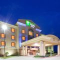 Holiday Inn Express & Suites Terrell