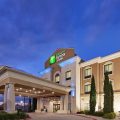 Holiday Inn Express & Suites Victoria