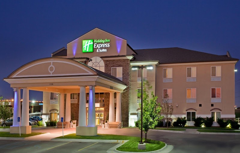 Holiday Inn Express & Suites Wichita Airport, an IHG Hotel in Wichita, Kansas, United States
