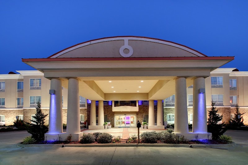 Holiday Inn Express & Suites Winona North in Winona, Mississippi, United States