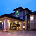 Holiday Inn Express & Suites Worthington