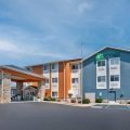 Holiday Inn Express Tuscola