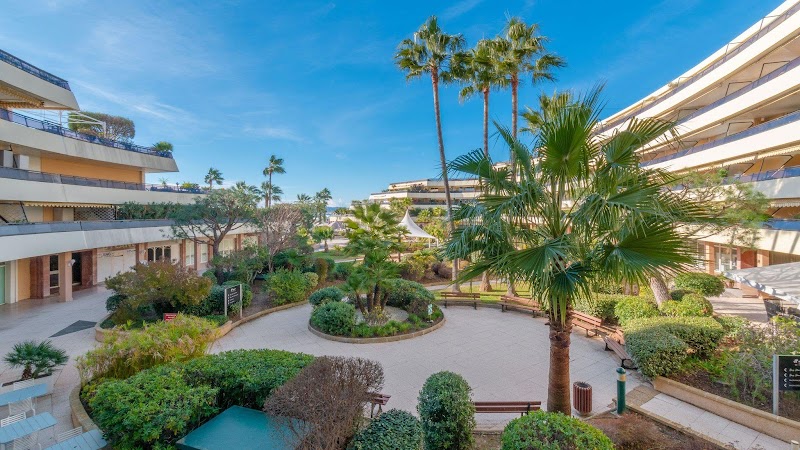 Holiday Inn Nice - Port St Laurent in Saint-Laurent-du-Var, France