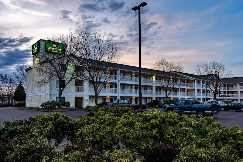 HomeTowne Studios by Red Roof in Springfield, Oregon, United States