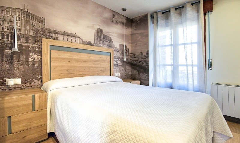 Hostal Catamarán in Castro-Urdiales, Spain