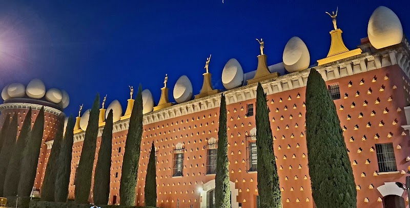 Hostal Isabel II in Figueras, Spain