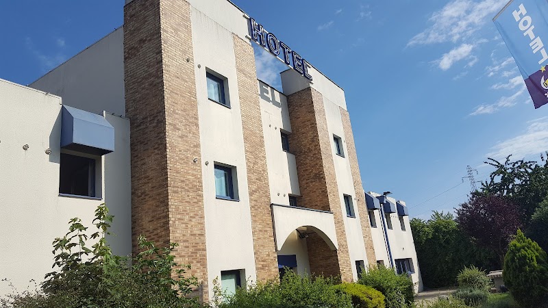 Hotel 1ere Avenue in Vaulx-en-Velin, France