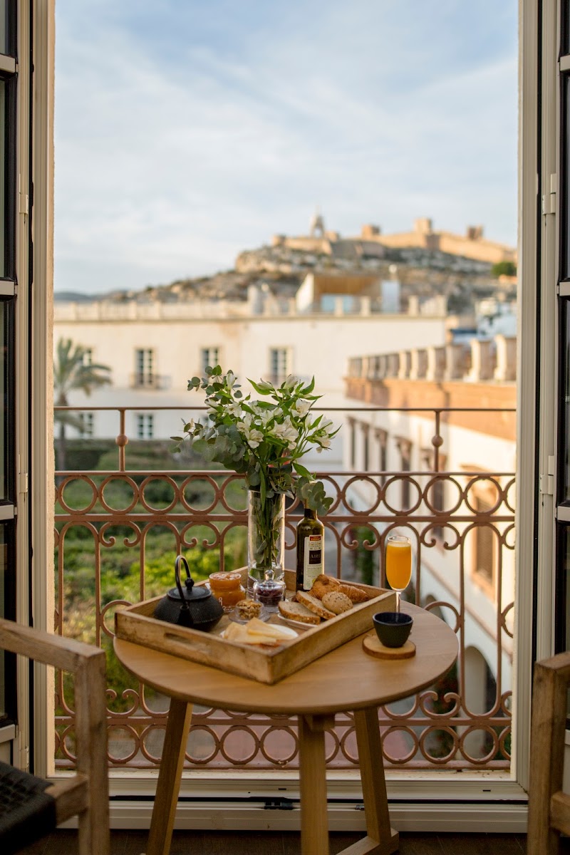 Hotel Almería Plaza Suites in Almeria, Spain