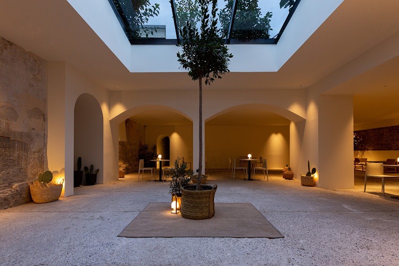 Hotel Avenida in Zaragoza, Spain