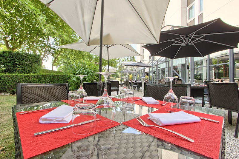 Hotel Best Western Paris Saint-Quentin in Montigny-le-Bretonneux, France