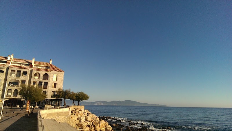 Hotel Bonaire in La Escala, Spain