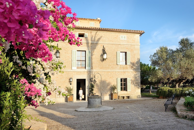 Hotel Cal Reiet Holistic Retreat in Santany, Spain