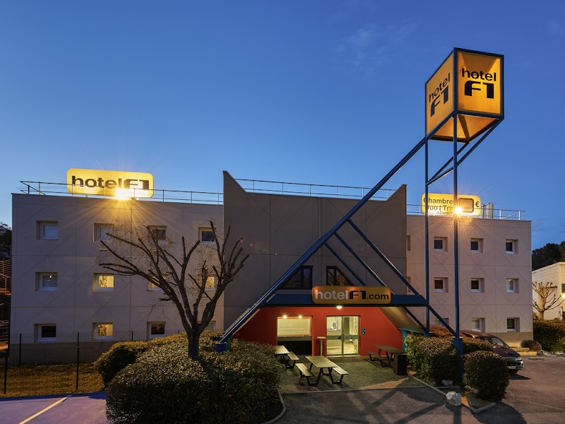 Hotel Captain in Saint-Louis, France