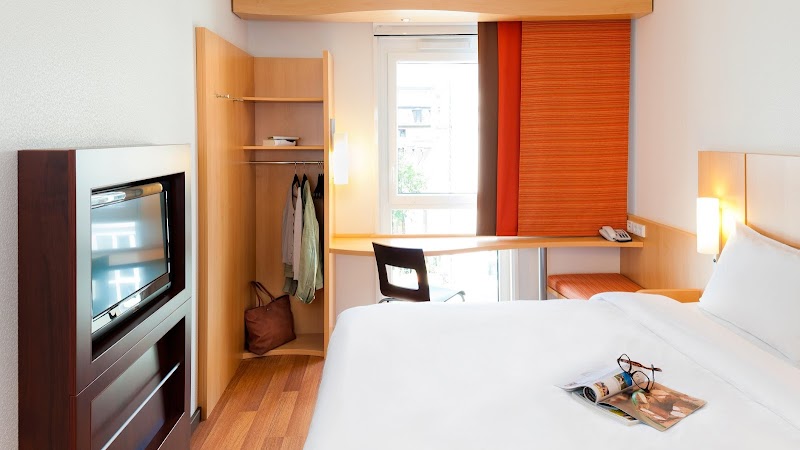 Hotel Ibis Lyon Est Chaponnay in Saint-Priest, France