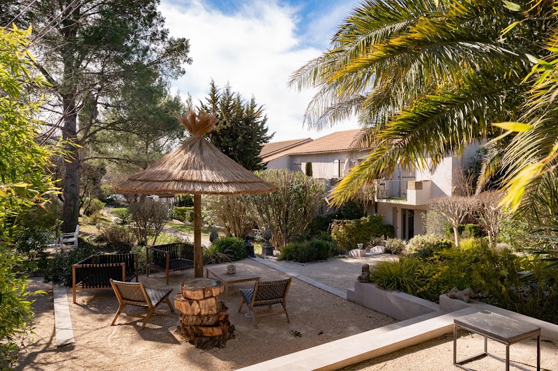 Hotel L'Amandiere in Saint-Remy-de-Provence, France