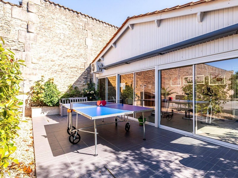 Hotel L'Oliveraie in Cognac, France