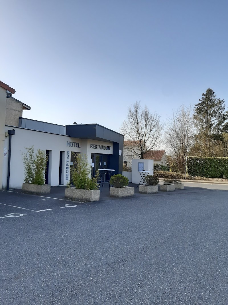 Hotel La Godinière in Cholet, France