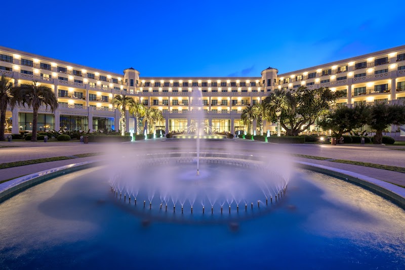 Hotel Las Arenas Balneario Resort in Valencia, Spain