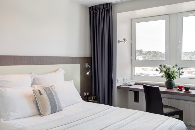 Hotel Le Benhuyc in Saint-Brieuc, France