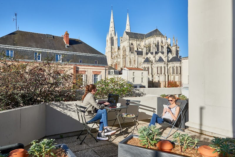 Hotel Le Central in Cholet, France