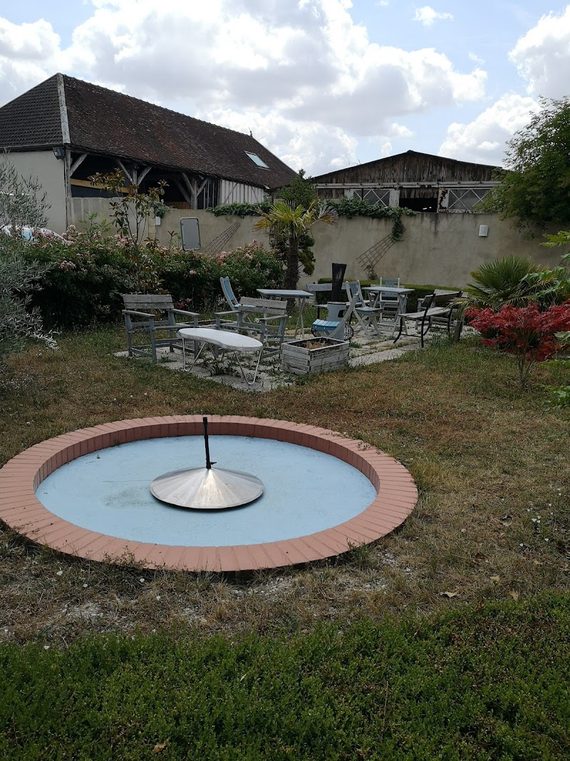 Hotel Le Chantereigne in Sainte-Savine, France