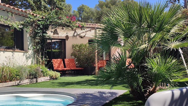 Hotel Le Clos des Barelles in Six-Fours-les-Plages, France