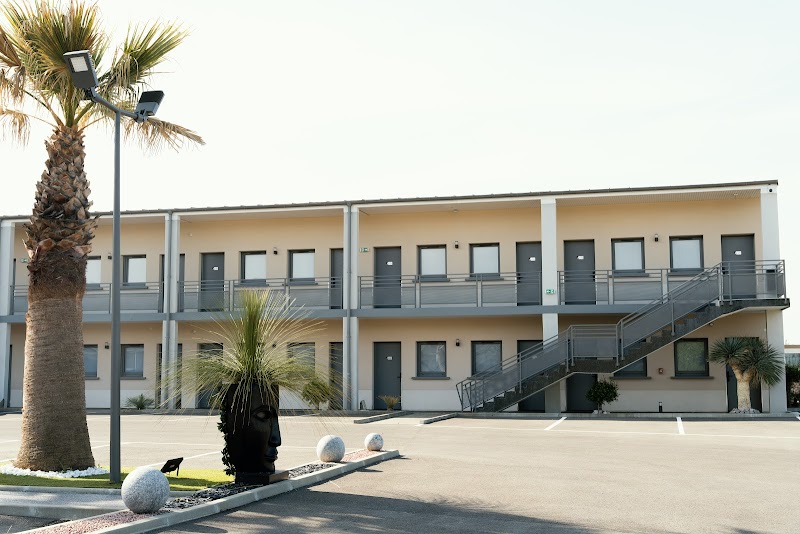 Hôtel Le Cottage in Montmorency, France