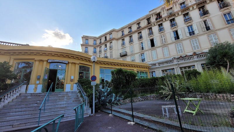 Hotel Le Louvre in Menton, France