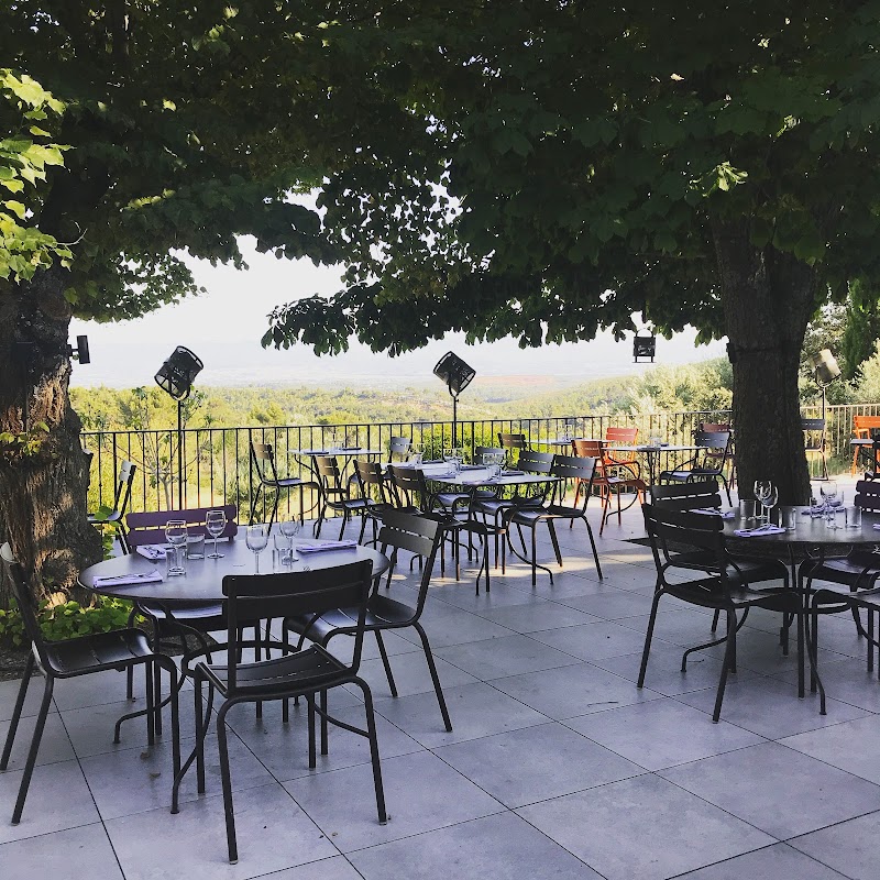 Hotel Le Relais de Saint-Maximin in Saint-Maximin-la-Sainte-Baume, France