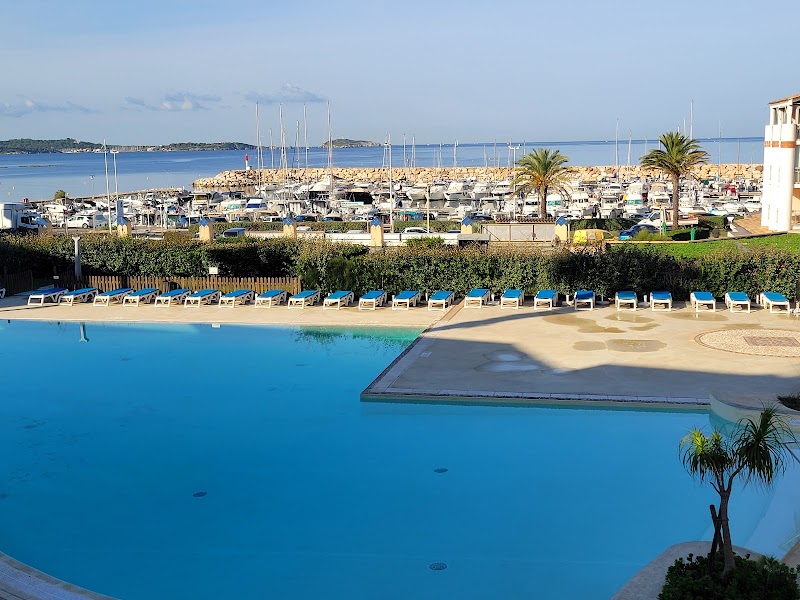 Hotel Le Rivage in Six-Fours-les-Plages, France