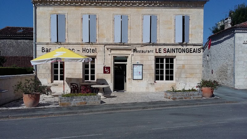 Hotel Le Saintongeais in Saintes, France