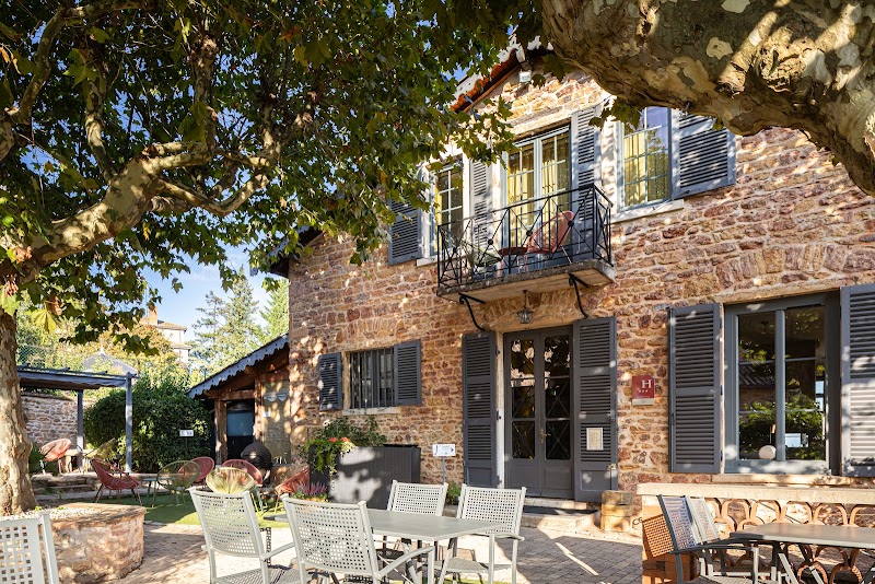 Hotel Le Savigny in Villefranche-sur-Saone, France