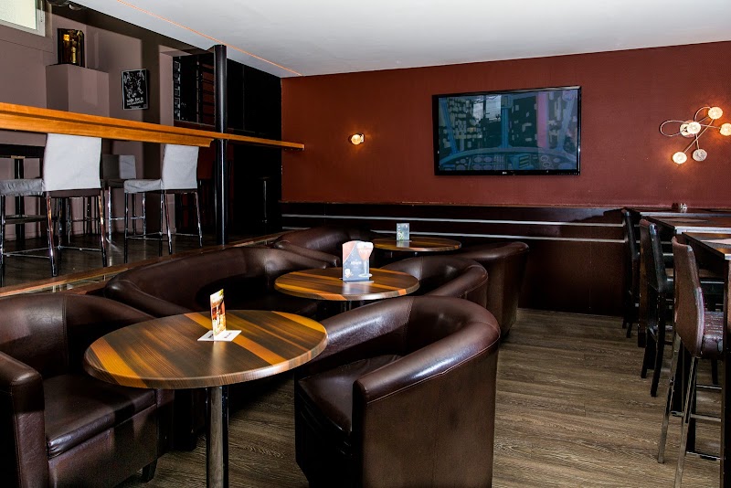 Hôtel Le Terminus in Villeneuve-sur-Lot, France