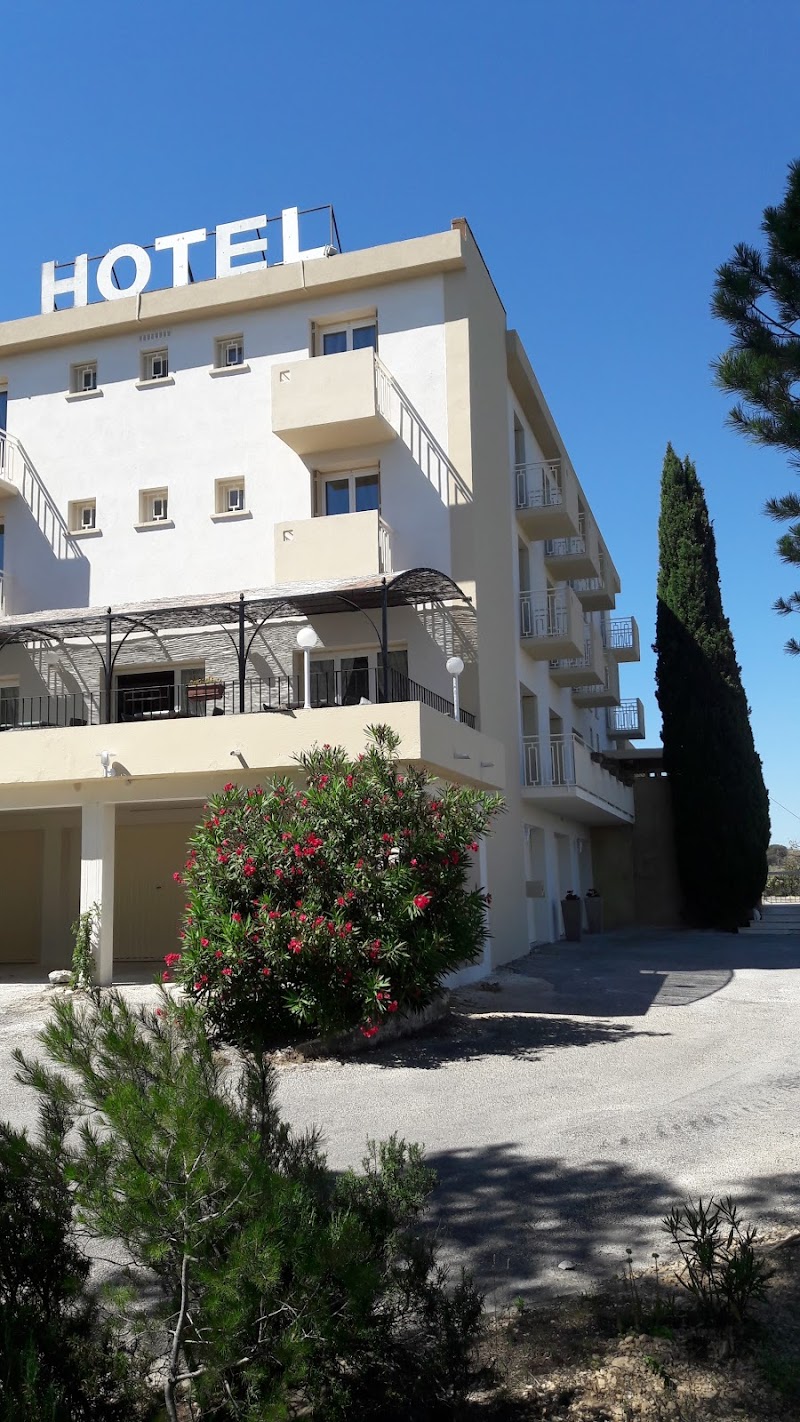 Hotel Le Valaurie in Bagnols-sur-Ceze, France