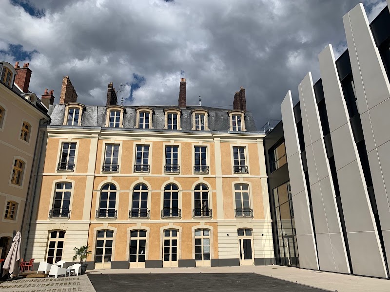 Hotel Leprince in Le Mans, France