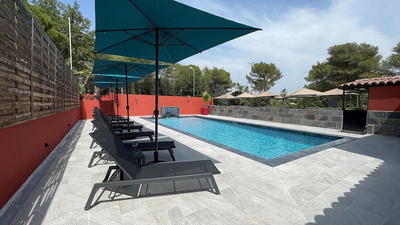 Hôtel Louisiane in Mouans-Sartoux, France