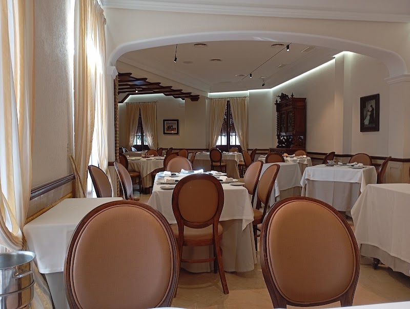 Hotel Manolo Mayo in Los Palacios y Villafranca, Spain