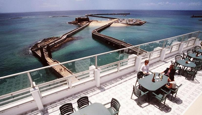Hotel Miramar in Arrecife, Spain
