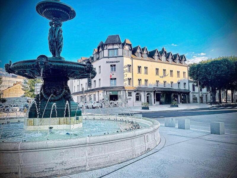 Hotel Normandy in Vernon, France