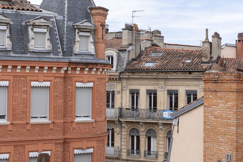 Hotel Ours Blanc Victor Hugo in Toulouse, France