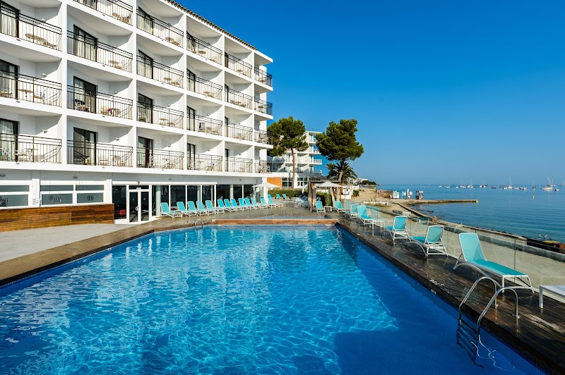 Hotel Playasol San Remo in San Antonio Abad, Spain
