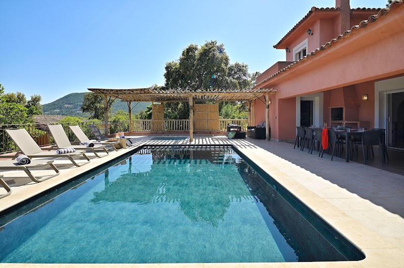 Hotel Residence U Paesolu in Porto-Vecchio, France