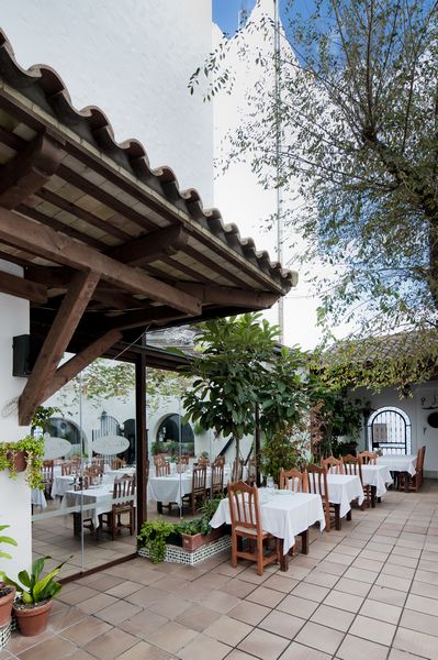 Hotel Restaurante Blanco y Verde in Conil de la Frontera, Spain