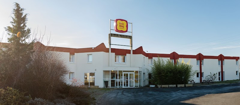 Hotel The Originals Clermont-Ferrand Nord in Clermont-Ferrand, France